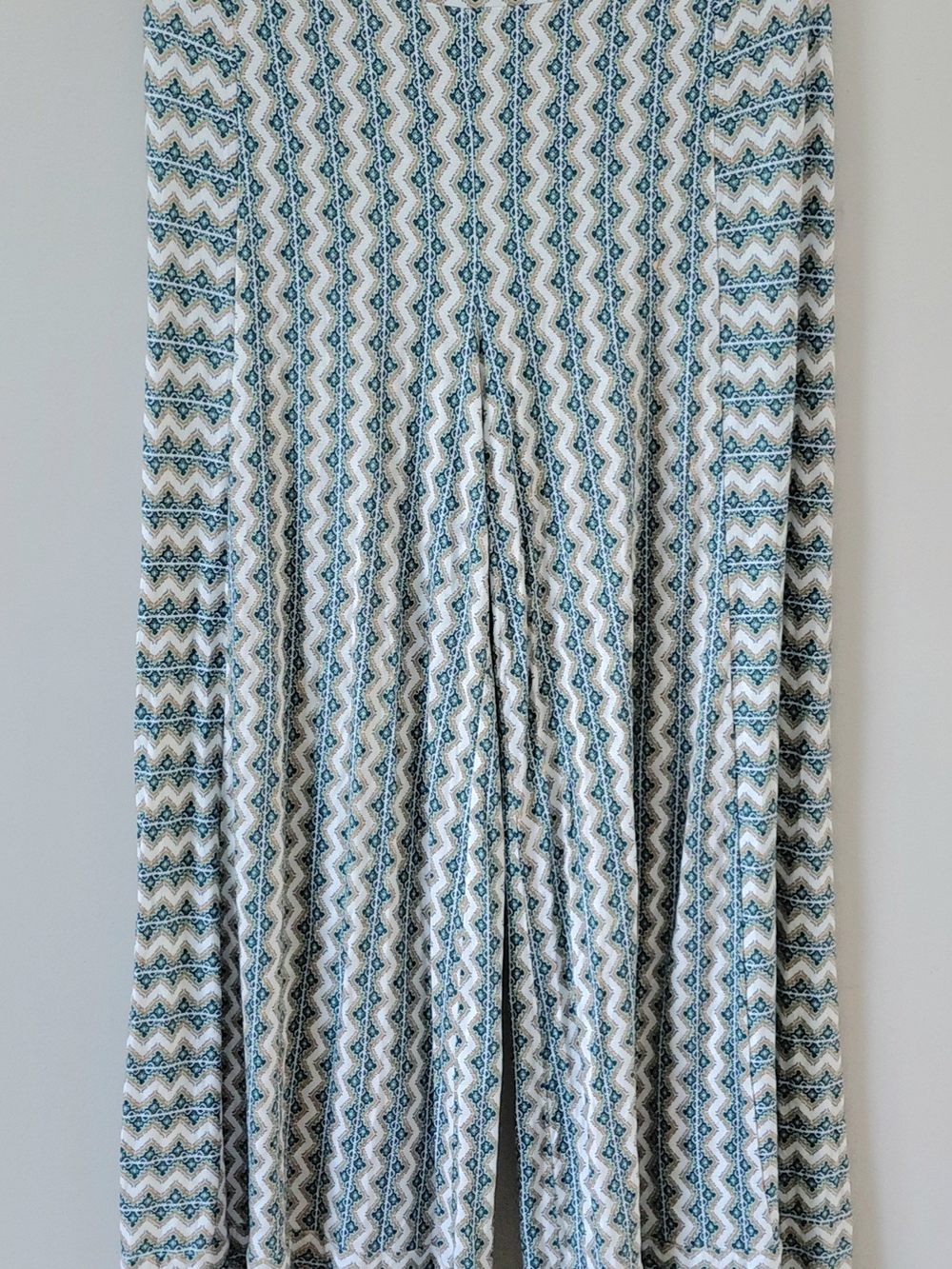 FARM Rio White & Teal Wide Leg Pants with Zigzag Print